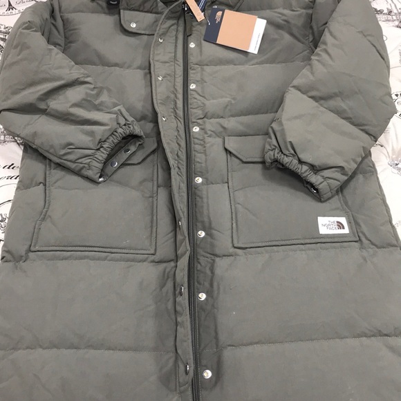 The North Face Sierra Water Repellent Down Parka - Picture 7 of 11